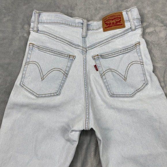 Levi's Jeans Women's Size 27x27 Blue Light Washed Ribcage Straight Ankle - Picture 3 of 10